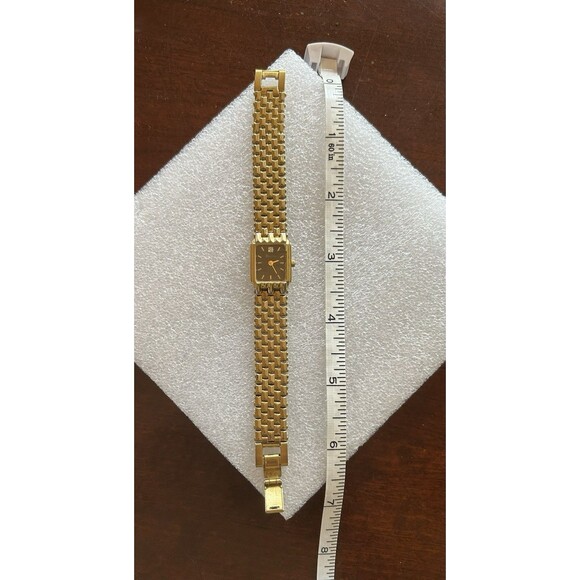 Ladies Vintage Black Dial Bulova Quartz Diamond Accent Watch Gold Tone - Picture 8 of 8